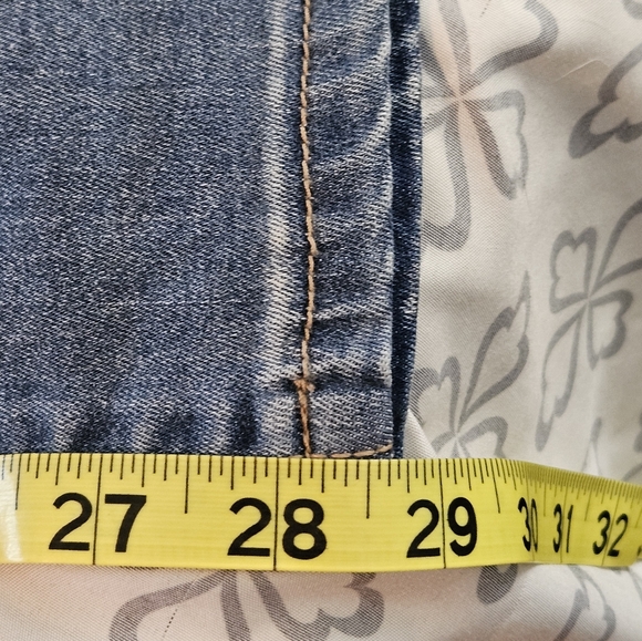 Old Navy Rockstar jeans - Picture 4 of 6